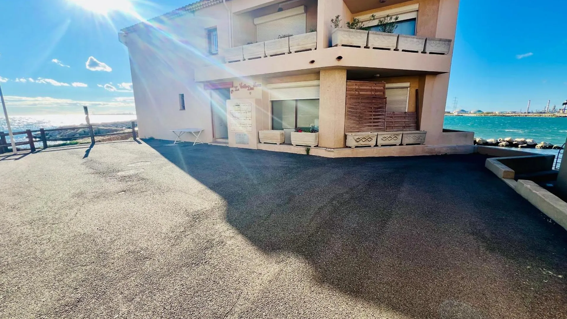 Apartment Voile De Mer 1 - Les Pieds Dans L'Eau, Clim, Wifi, 2 Personnes Fos-sur-Mer