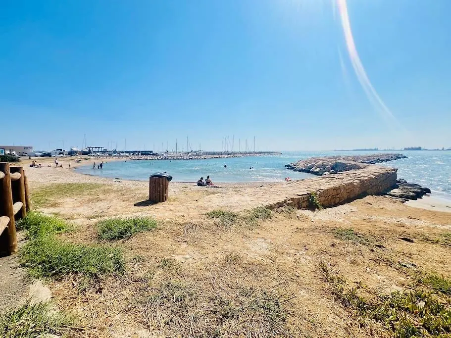Apartment Voile De Mer 1 - Les Pieds Dans L'Eau, Clim, Wifi, 2 Personnes Fos-sur-Mer France