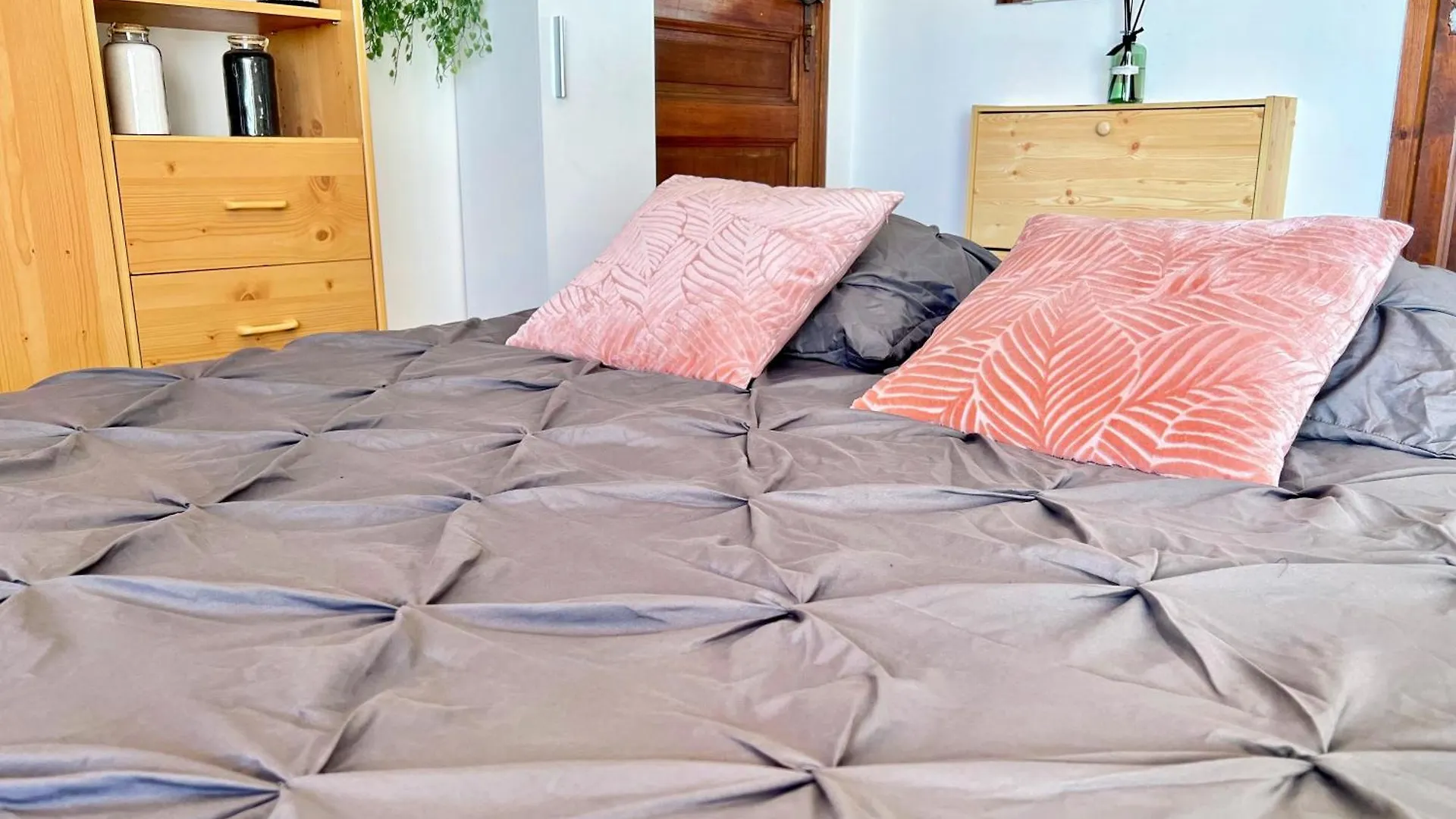 Apartment Voile De Mer 1 - Les Pieds Dans L'Eau, Clim, Wifi, 2 Personnes Fos-sur-Mer