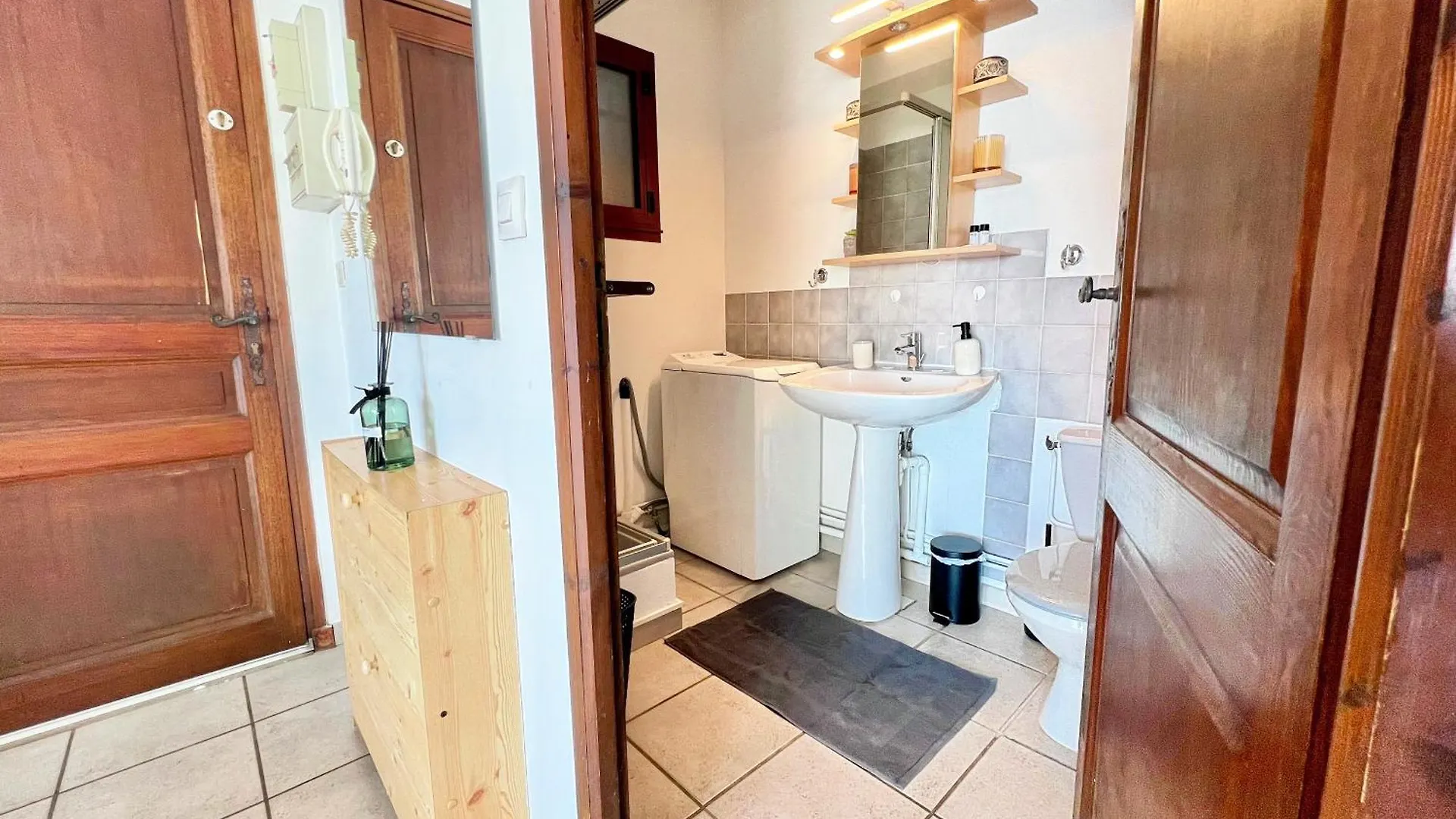 Voile De Mer 1 - Les Pieds Dans L'Eau, Clim, Wifi, 2 Personnes Fos-sur-Mer 0*,  France